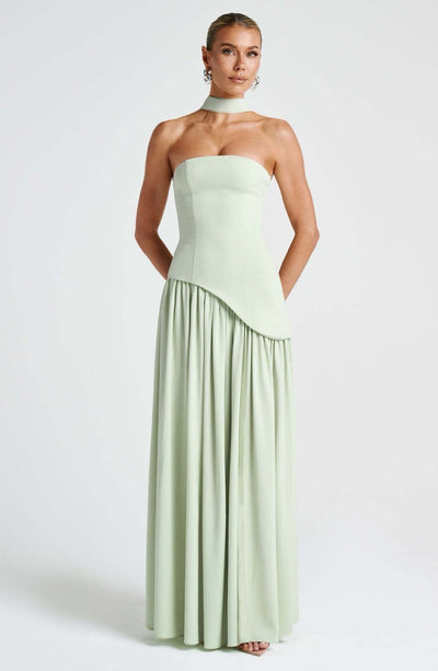 Sainte | Elegant Maxi Dress