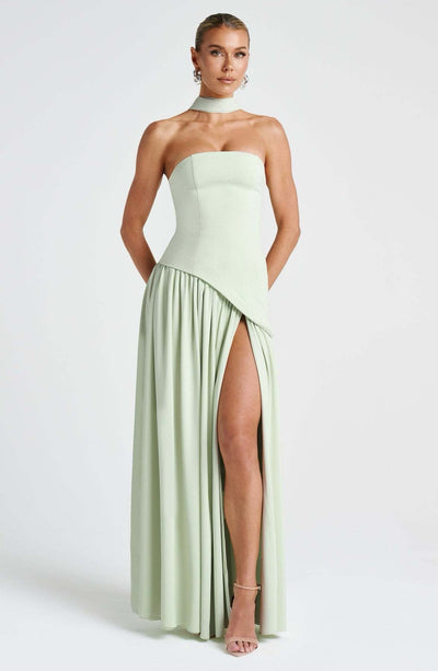 Sainte | Elegant Maxi Dress