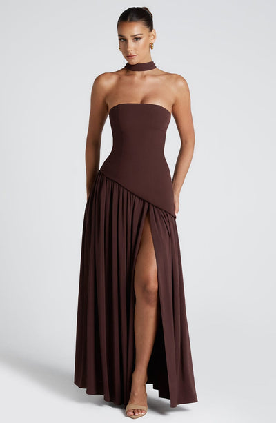 Sainte | Elegant Maxi Dress