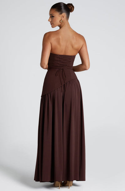 Sainte | Elegant Maxi Dress